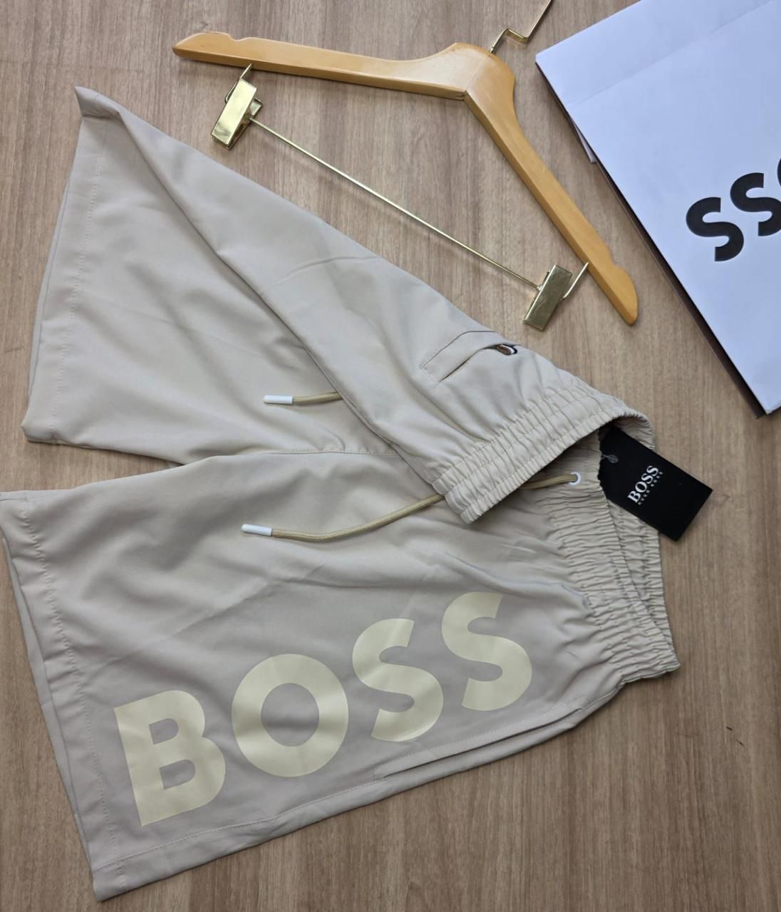 Bermuda Hugo Boss Marrom M